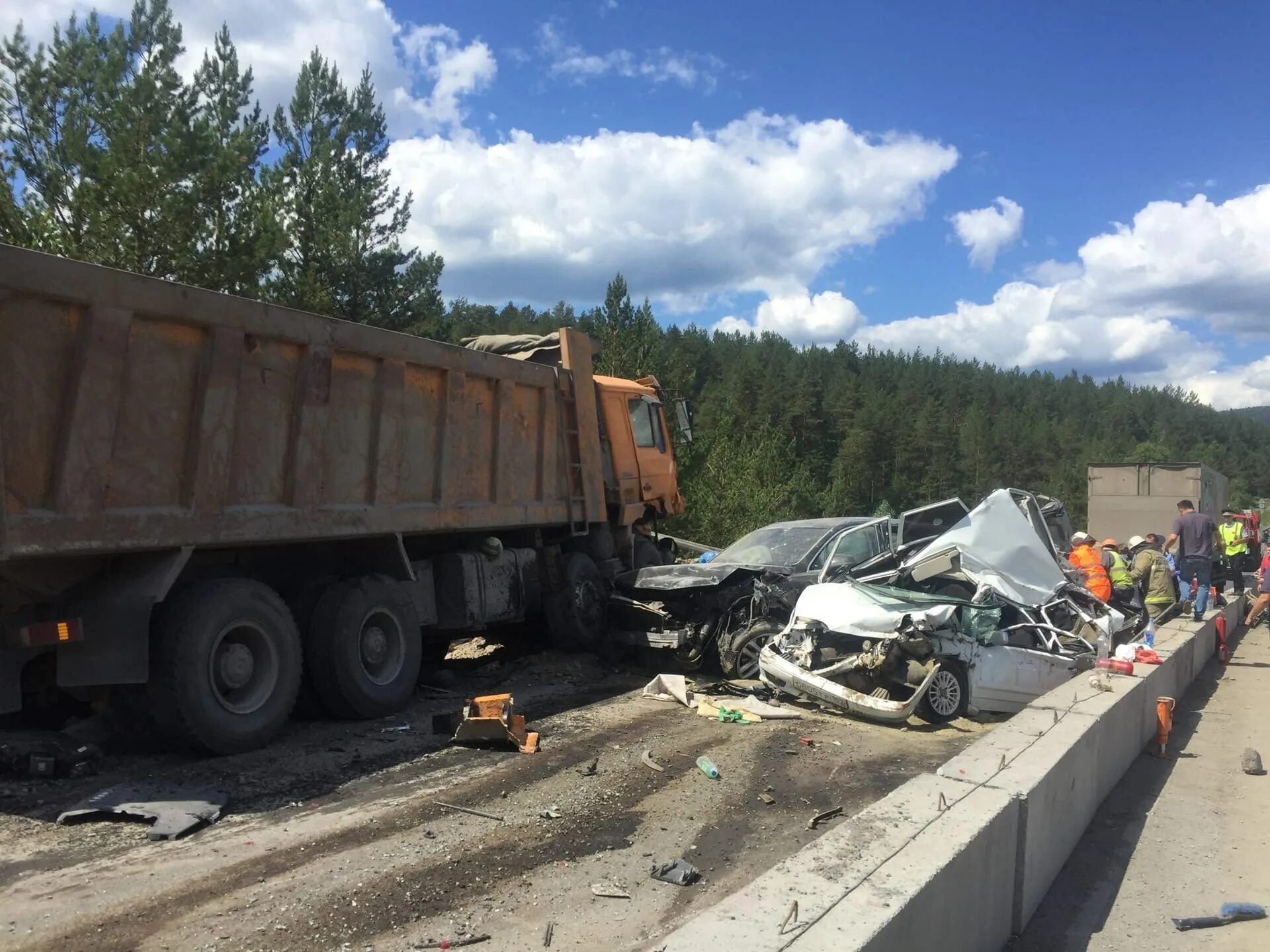 Новости челябинск м5. Уфа Челябинск Урал трасса м5 авария. ДТП м5 сегодня Челябинская область Златоуст. Авария под Челябинском фура.