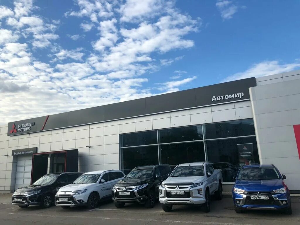 Mitsubishi дилер. автосалон митсубиси. дилеры мицубиси в москве. митсубиси майор. сибкар авто.