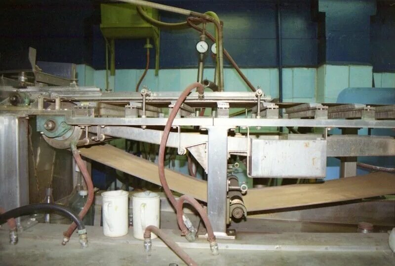 производство бумаги из древесины. стадии изготовления бумаги. производство бумаги из древесины. процесс изготовления бумаги. как изготовляют бумагу видео.