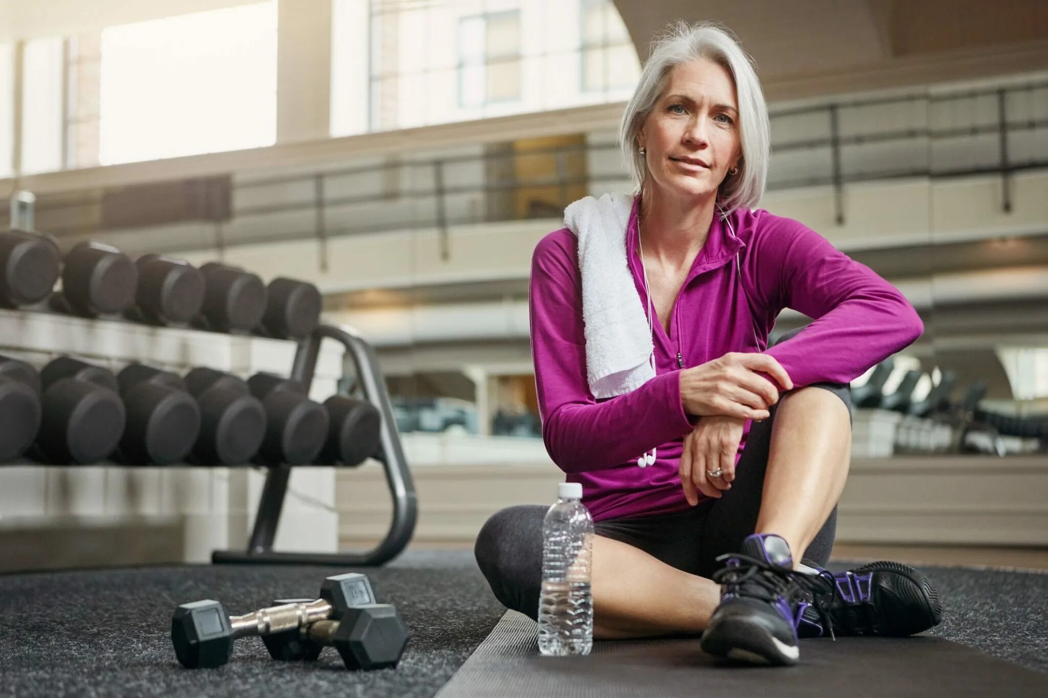Спортивная женщина 50 лет. Заниматься спортом в 45 лет. Женщина 50. Заниматься спортом в 45 лет. Фитнес женщины после 40.