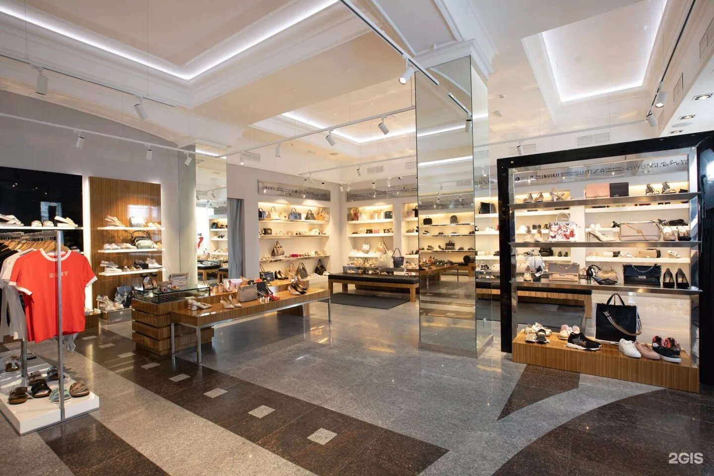 магазин laforms. аутлет макс мара diffusione tessile. итальянские магазины с доставкой. итальянский магазин. магазины италии вещи.