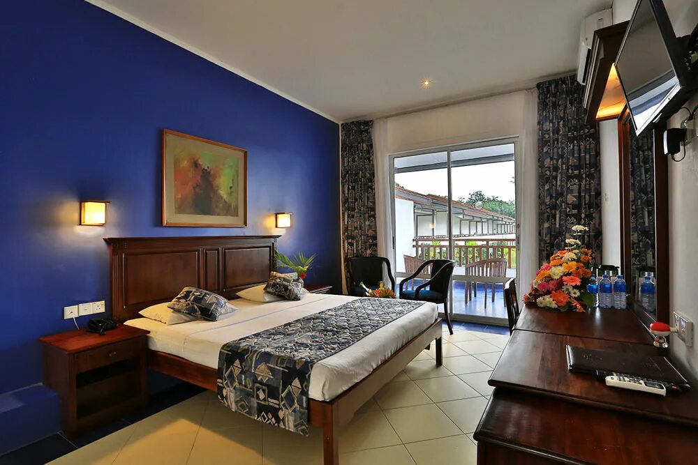 Hibiscus beach hotel villas шри ланка. Отель гибискус шри ланка. Hibiscus beach 3 шри ланка. Hibiscus beach hotel villas 4 калутара. Отель гибискус шри ланка.