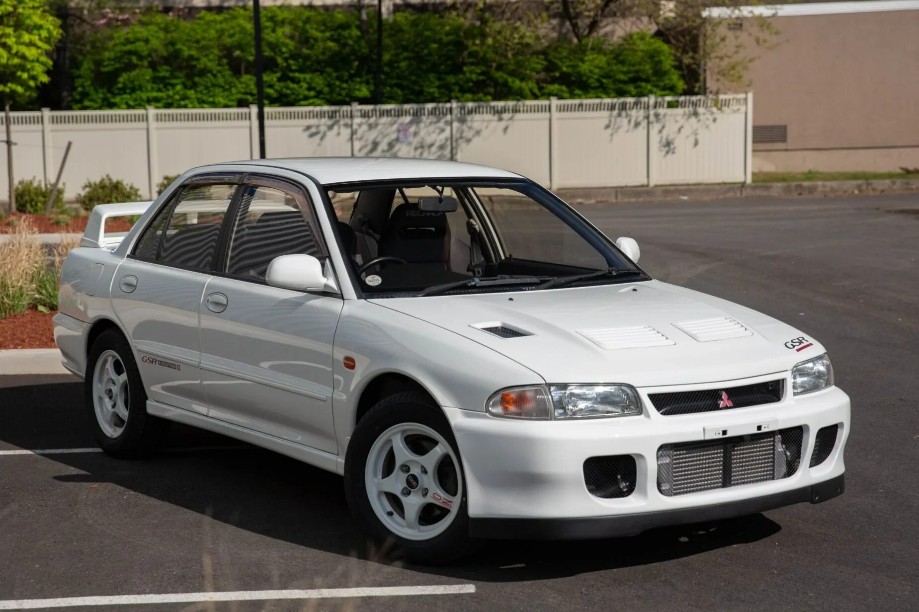 Mitsubishi 1994. Mitsubishi Lancer Evolution II 1994. Lancer EVO 2. Mitsubishi Lancer 1993 GSR.