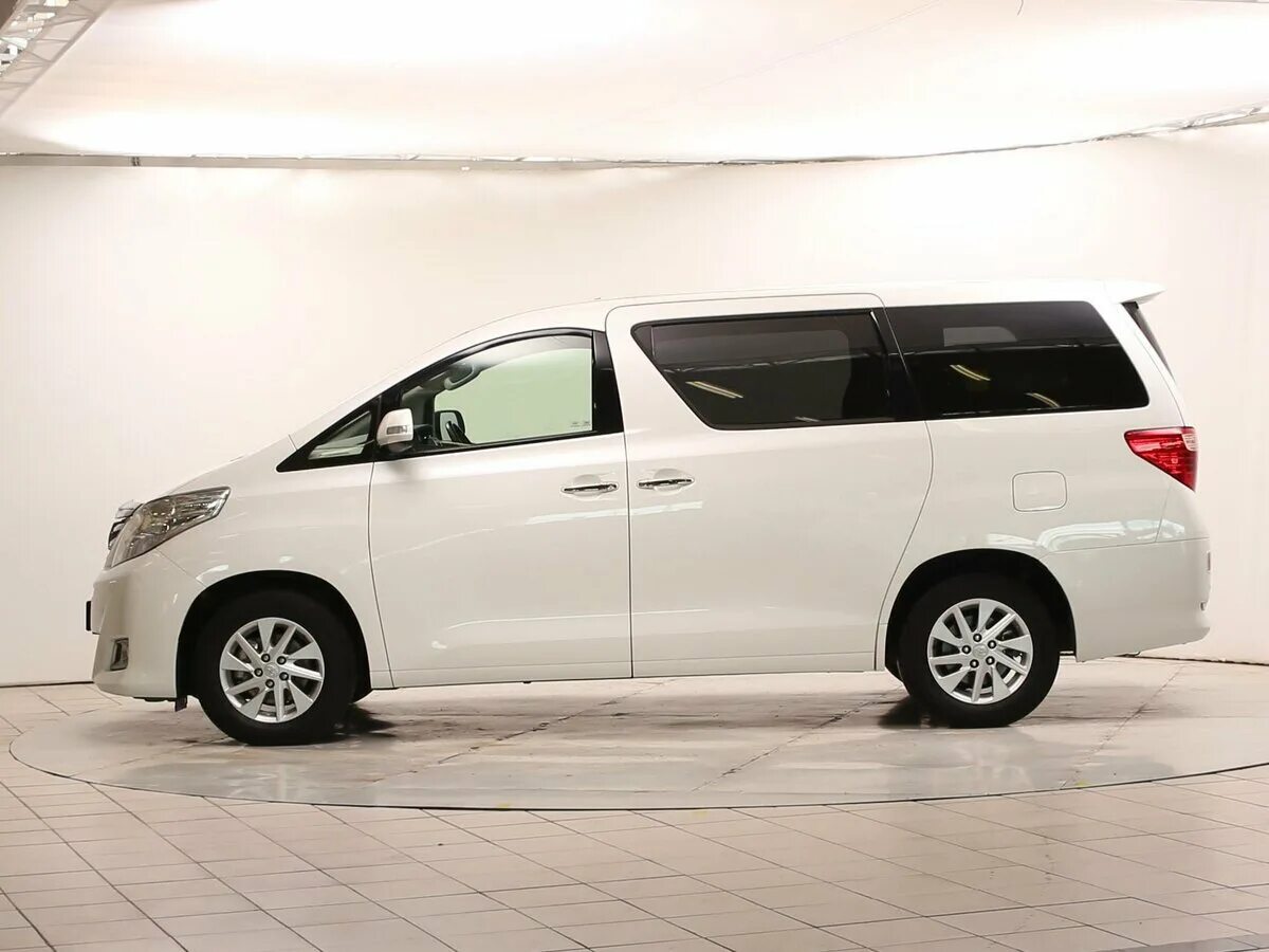 Toyota Alphard 2014. Минивэн Тойота альфард. Минивэн альфард 2014. Тойота Исис минивэн. Купить тойоту альфард с левым