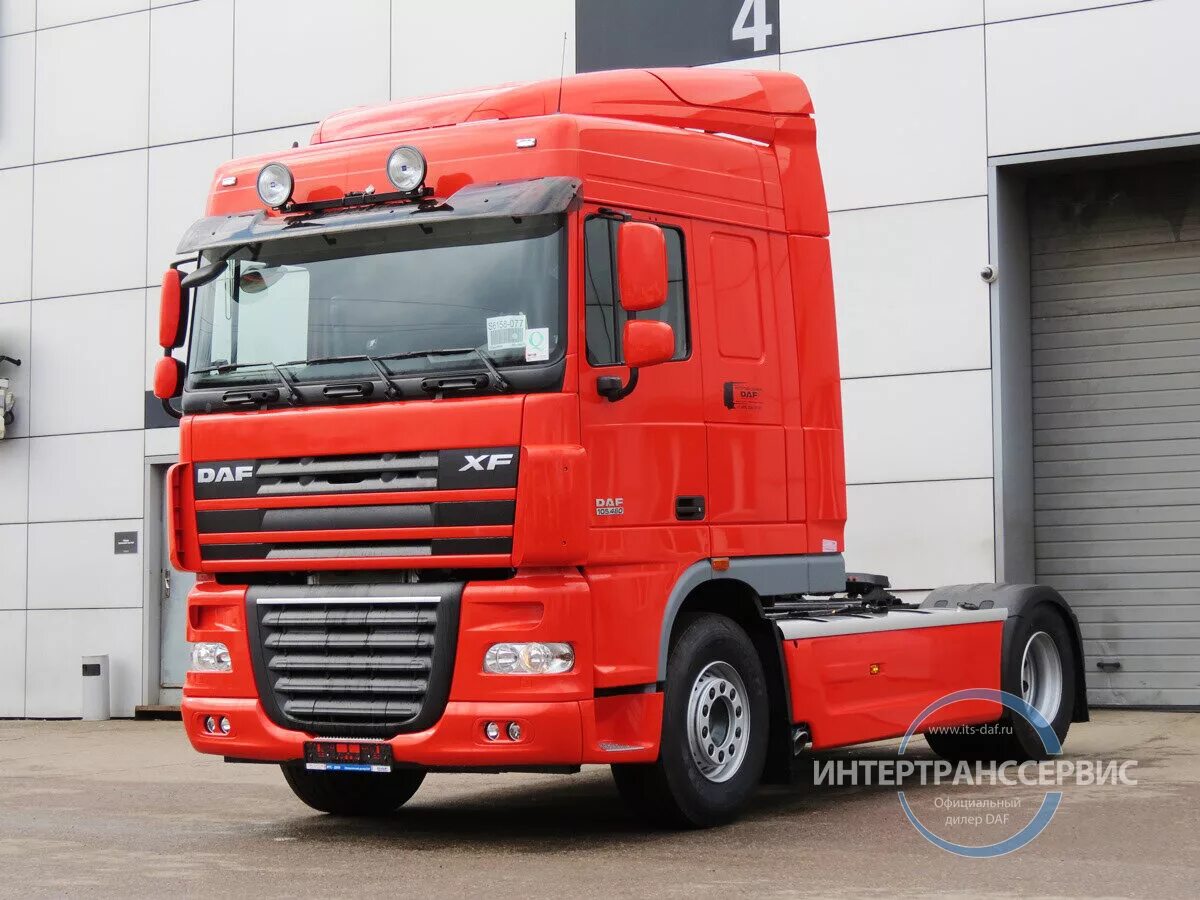 Тягачи даф б у россия. DAF XF 105.460. DAF XF 105 тягач. DAF XF 105.460 красный. Машина DAF XF 105.460.