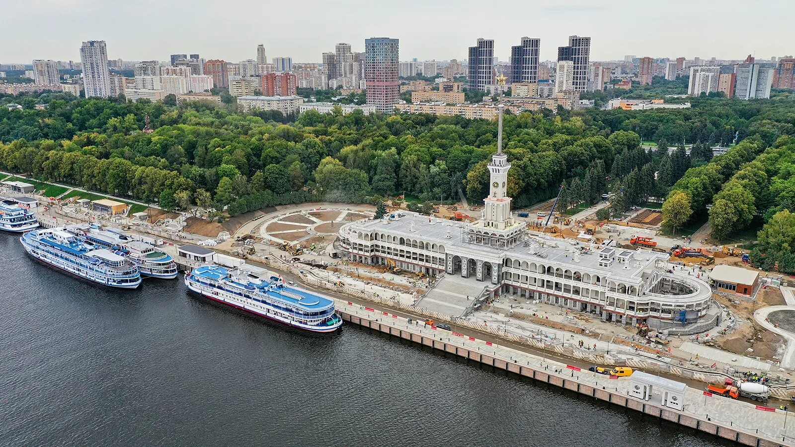 Какой речной вокзал. Речной порт Москва Речной вокзал. Северный порт Речной вокзал. Северный Речной вокзал – «порт пяти морей»,. Северный Речной вокзал Москва.