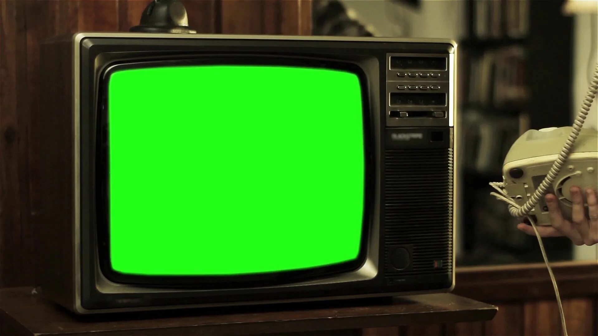 Телевизор стал зеленым. Старый телевизор. Телевизор с зеленым экраном. Старый телевизор с зеленым экраном. Старый телевизор хромакей.