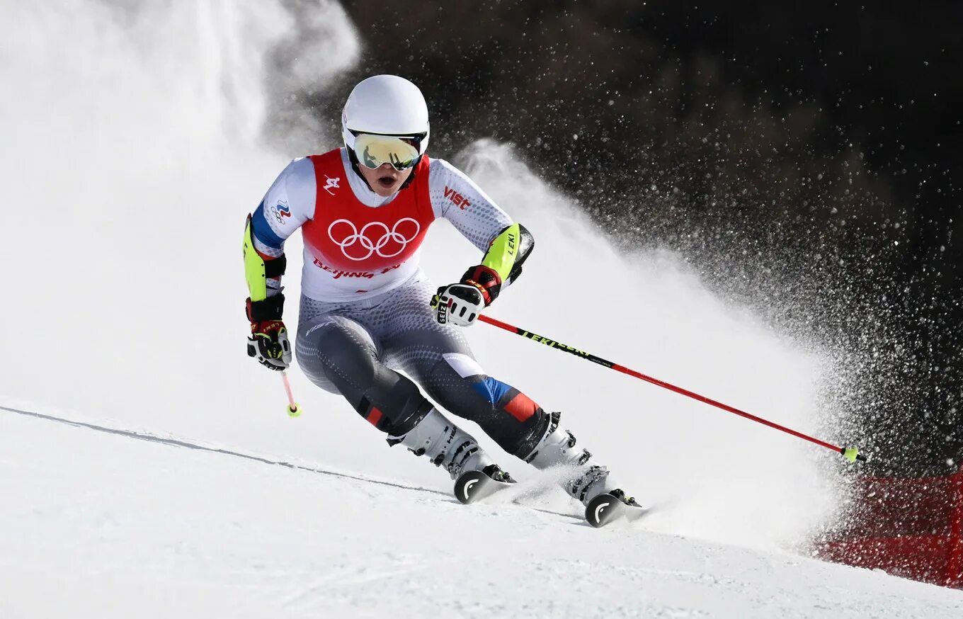 олимпийские чемпион алексей червоткин 2022. степанова лыжница олимпиада 2022. мишель гизин горные лыжи. семиков лыжник. скиатлон вид спорта.