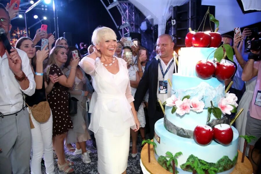 звезда с юбилеем. видео дня рождения крутого. видео дня рождения крутого.