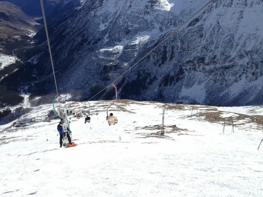 гора чегет подъемники. эльбрус горнолыжный курорт. трассы чегет чегет. гора чегет экскурсия. подъемники эльбрус поляна азау.