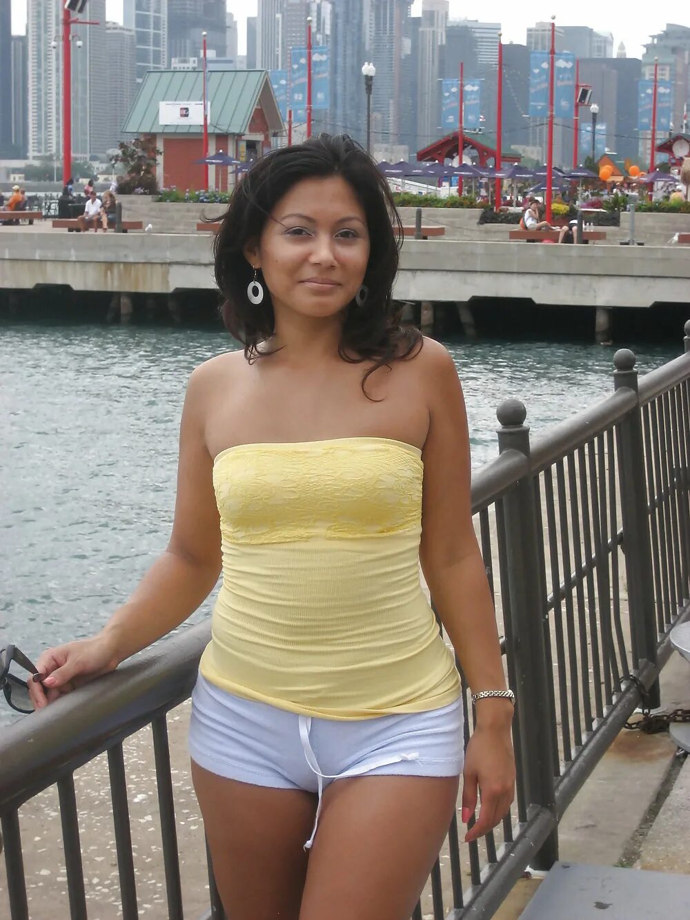 Latina wife