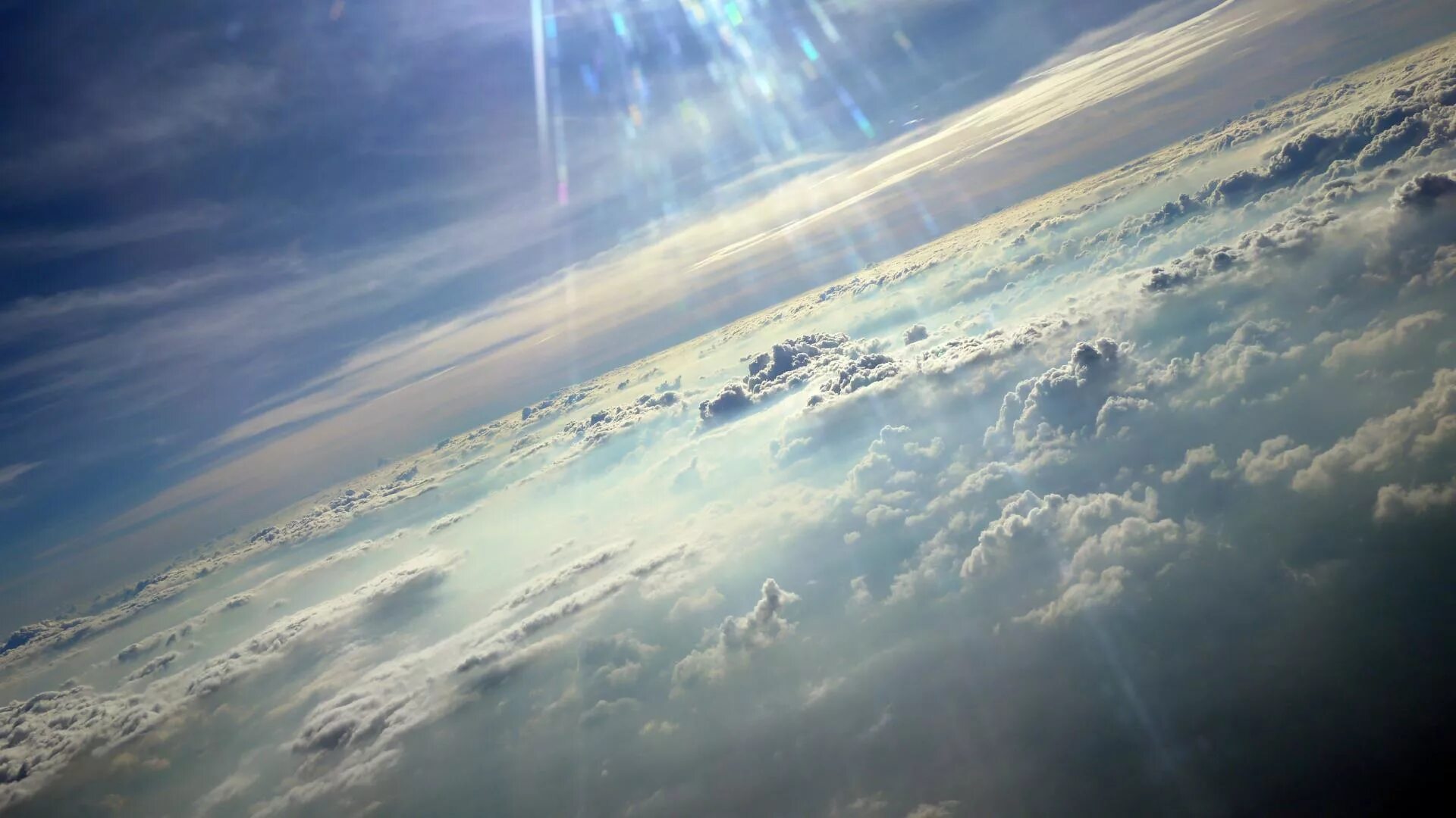 Миг 31 в стратосфере. Небо стратосфера. Самолет в небе. Солнце над облаками из самолета. Титан небесный свод какой