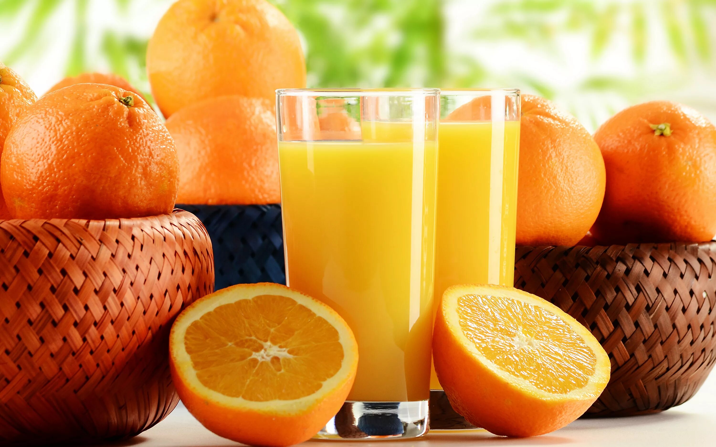 Апельсин сок польза. Сок Fresh Juice апельсин. Цитрус апельсин (Аранция). Фреш апельсиновый 200 мл. Свежевыжатые соки апельсиновый.