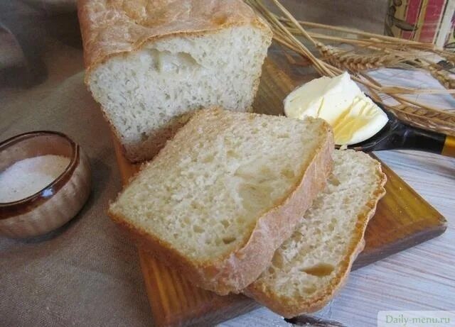 Вкусный белый хлеб. Белый хлеб в духовке. Вода и белый хлеб. Хлеб на воде и дрожжах.