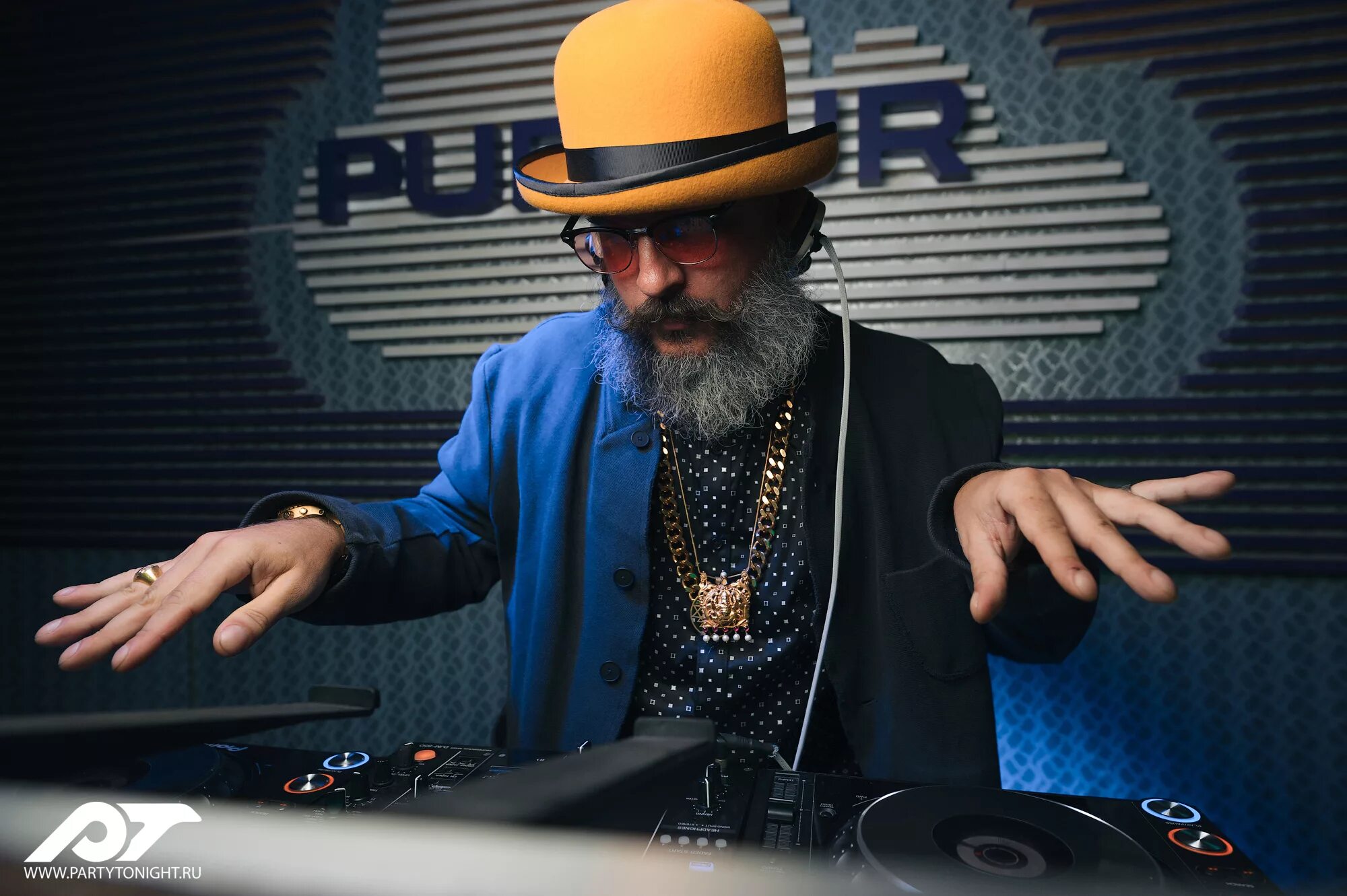 Dj list. Дж лист. диджей list. dj list александр валерьевич лист. dj list фото.