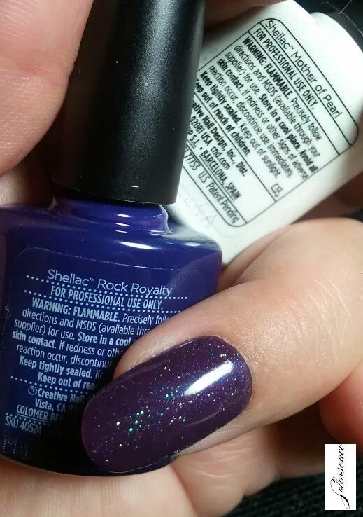 Цвет шеллака mystique lady. Rock royalty. Rock royalty. Cnd shellac rock royalty. Cnd vinylux 2022.