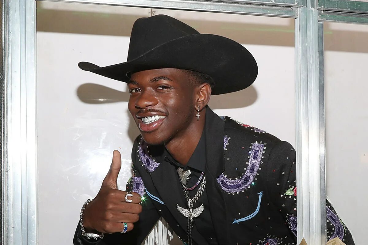 Li nas x. Lin nas x. Рэпер Lil nas. Lis nas x.