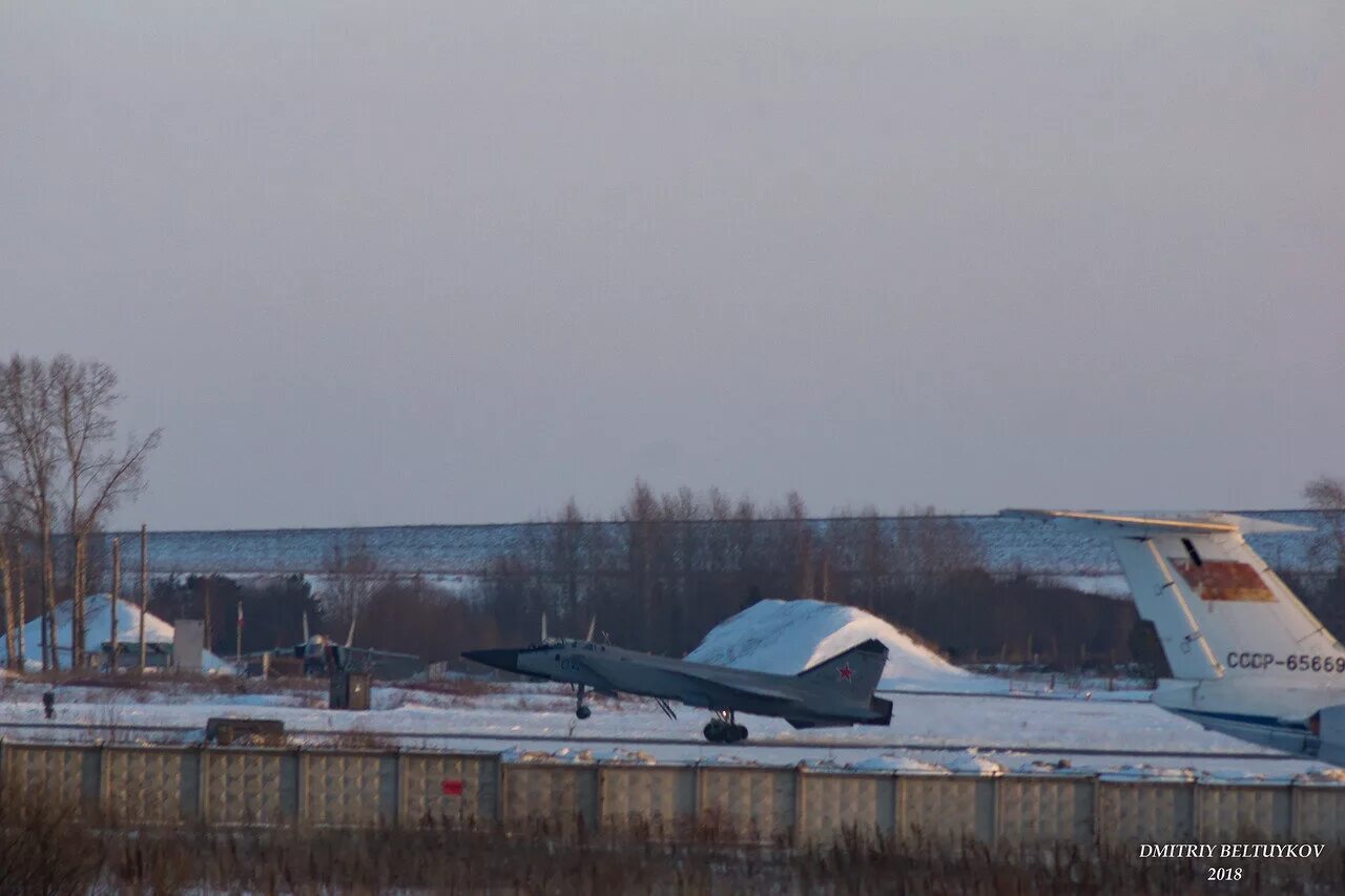 Погода в большом савине. Большое Савино аэродром военный. Миг 25 Савино. Самолет большое Савино. Военный аэропорт Пермь.