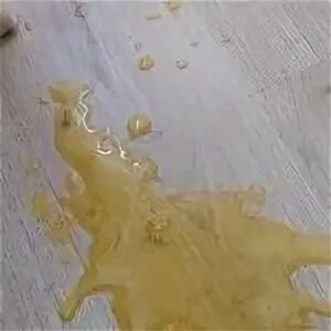 Рвет желтой жидкостью