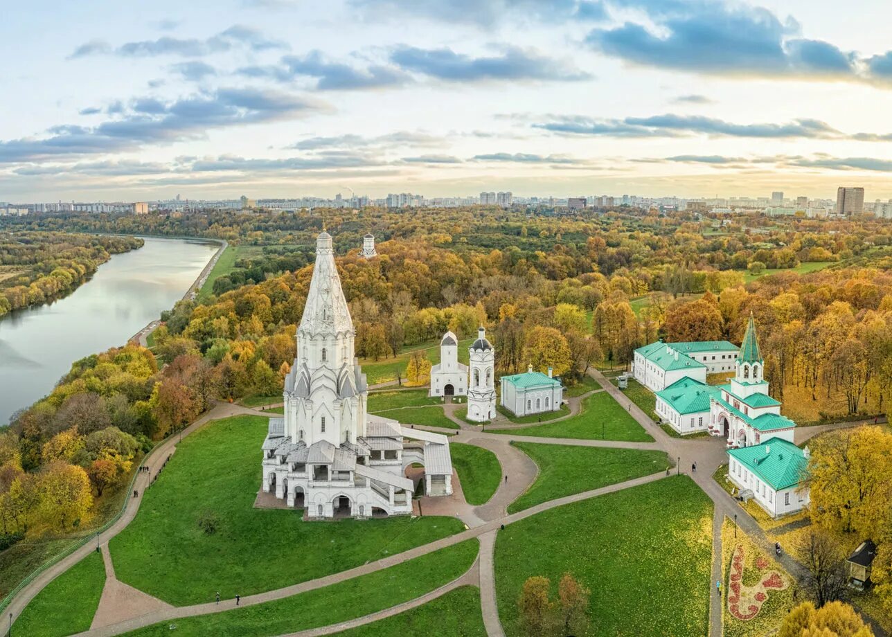 Музей-заповедник Коломенское Москва. Парк заповедник Коломенское. Коломенское музей-заповедник фото. Коломенский музей заповедник.