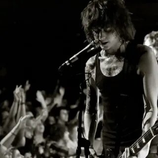 Build up vocal boy