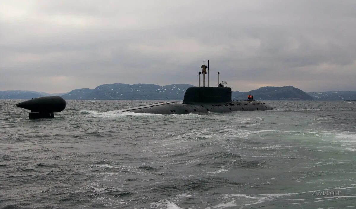 Атомная подводная лодка орел. Российская атомная подводная лодка. Апл красноярск проект 885 ясень. Апл атомная подводная лодка 671. Российская атомная подводная лодка на кубе.