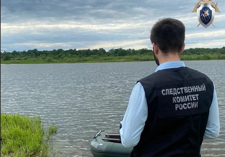 Выкса река. Спасатели на воде. Лодка. Утонувшие нижегородская область. Утонул мальчик в нижнем новгороде.