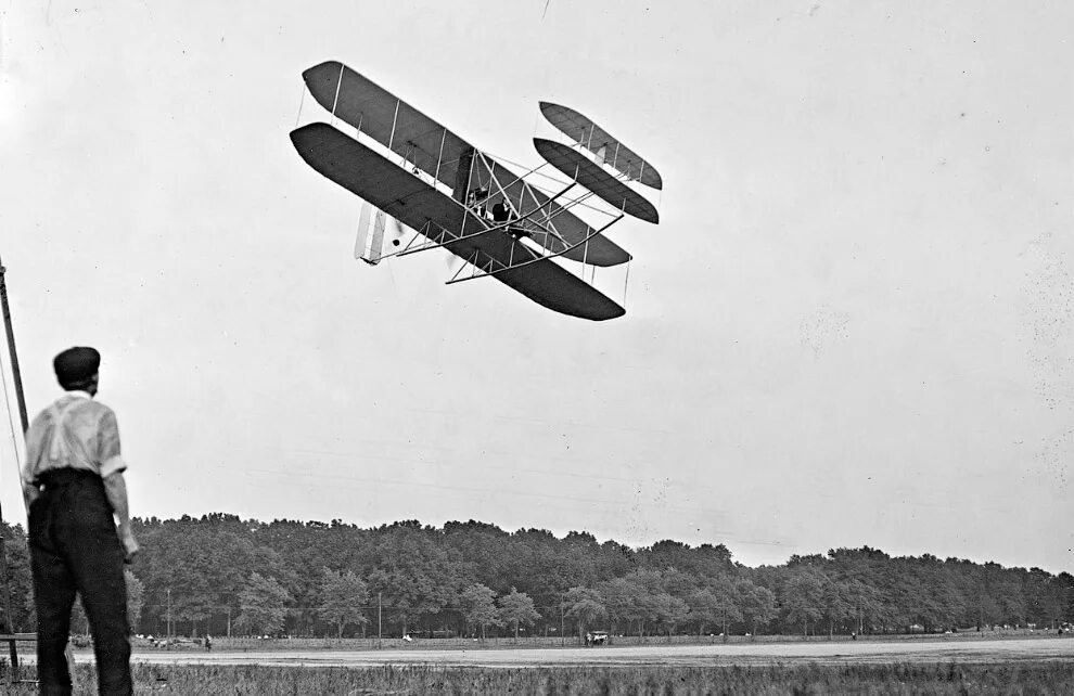 Первый урок полетов. Самолет братьев Райт 1903. Братья Райт первый самолет. Первый полёт самолёта братьев Райт. Флайер 1 братьев Райт.