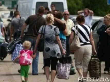 Взрослые люди ушли оставили город