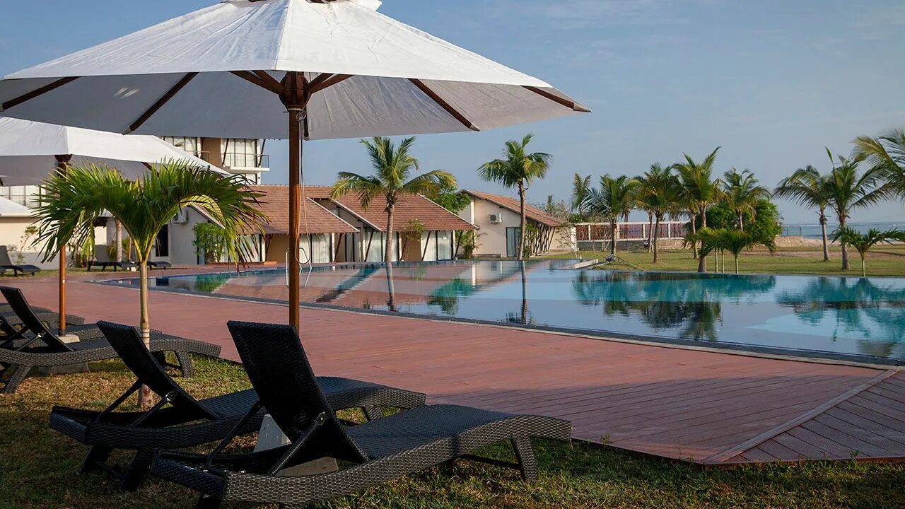 Пассикуда шри. Калм Резорт Шри Ланка. The Calm Resort & Spa 4* Шри-Ланка, Пассикуда. Отель the Calm Resort & Spa. Пасикуда Шри Ланка.