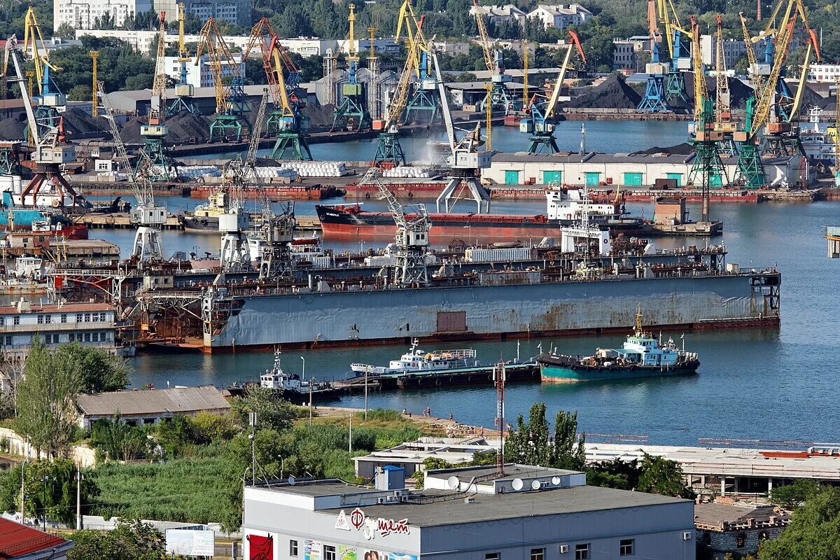 Город порт кавказ. Торговый порт, феодосия. Морской порт керчь. Торговый порт керчь. Ab fight крымский порт.