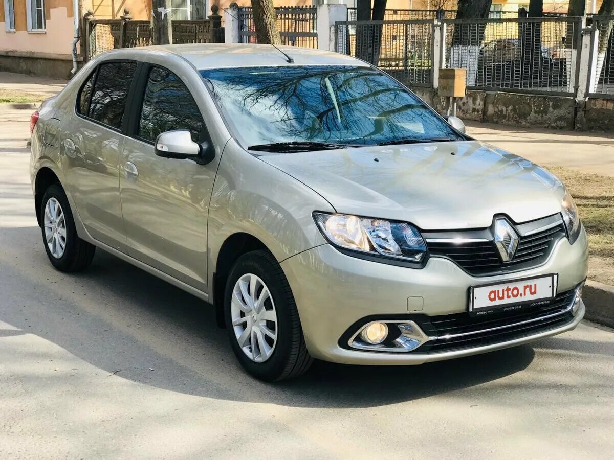 4. Renault с пробегом. Renault sandero 1. Renault sandero stepway красный. рено сандеро 84 л.