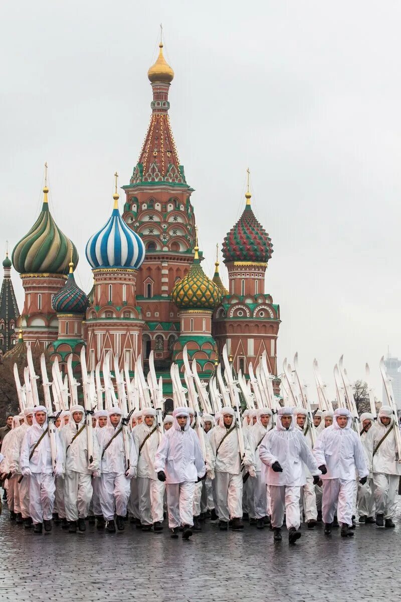 Кремль парад. Трамп на красной площади. Парад в Кремле 2021. Шествие в Москве 28.01.2023.