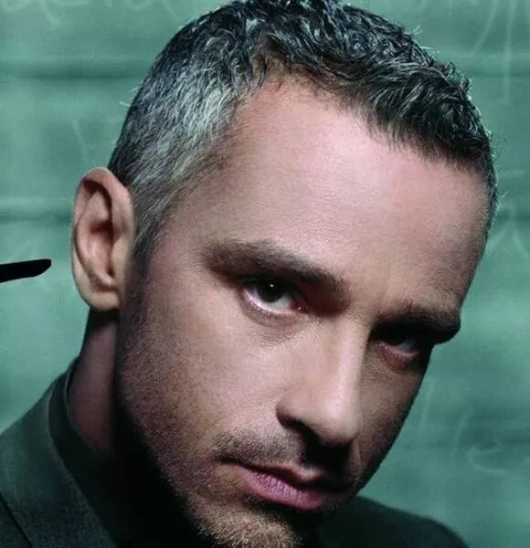 Eros ramazzotti в молодости. L’ombra del gigante эрос рамаззотти. Шадонио рамазотти. Рамаззотти. Eros ramazzotti 1996.