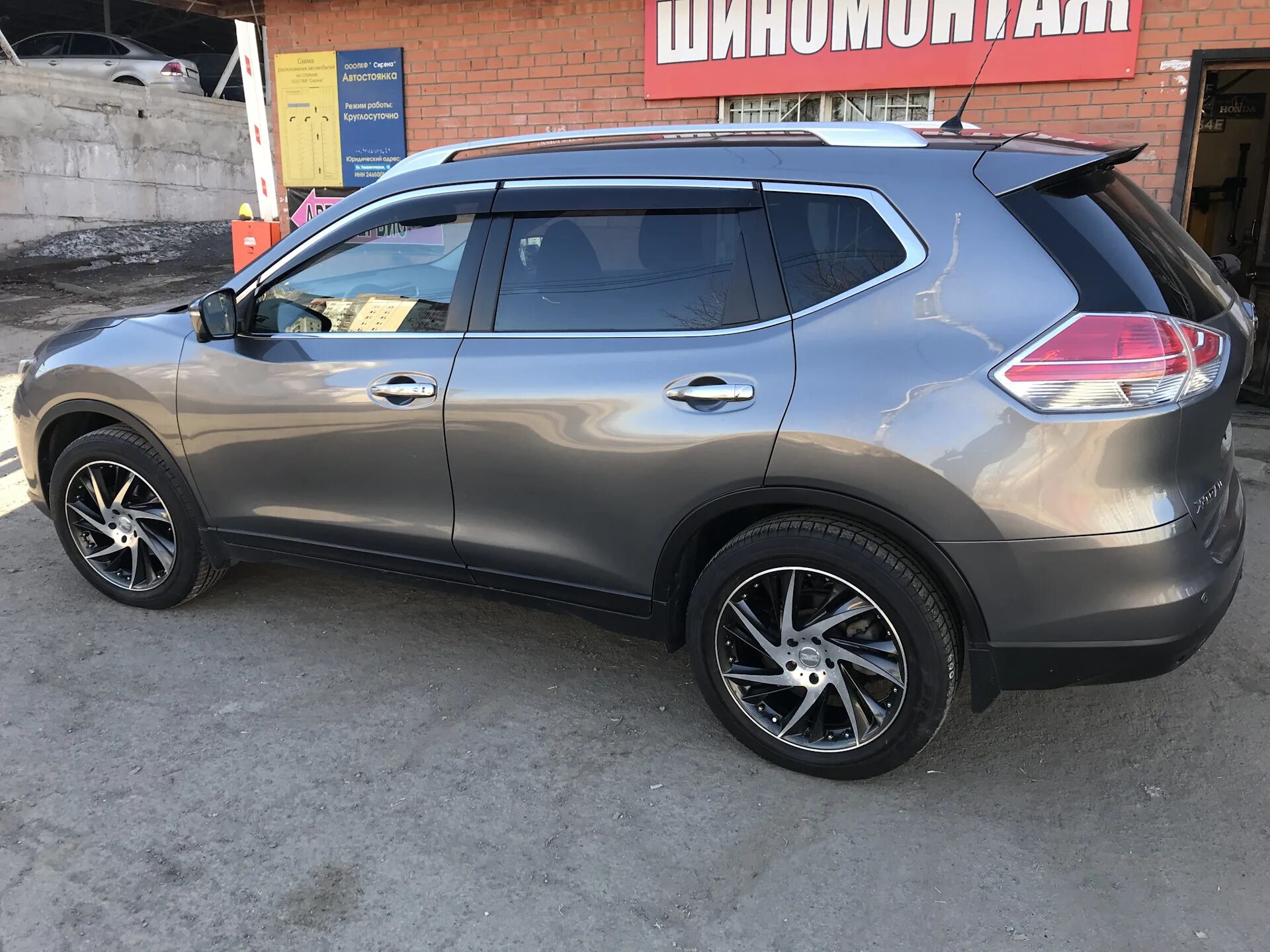 Размер дисков икстрейл. Диски Nissan x-Trail t32. Диски Nissan x-Trail t32 r19. Nissan x-Trail t32 колеса r20. Nissan Trail t32 r19.