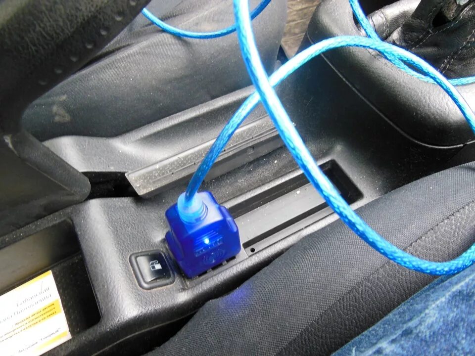 Диагностика passat b5. Passat b5 диагностический разъем. passat b5 obd разъём. разъем obd пассат b5. диагностический разъем на фольксваген пассат b5.