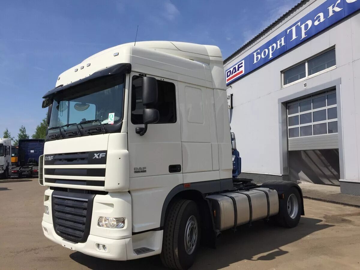 Купить даф на авито в россии. Даф 105. DAF 105 белый. DAF XF 105 2019. Даф 105 XF белый.