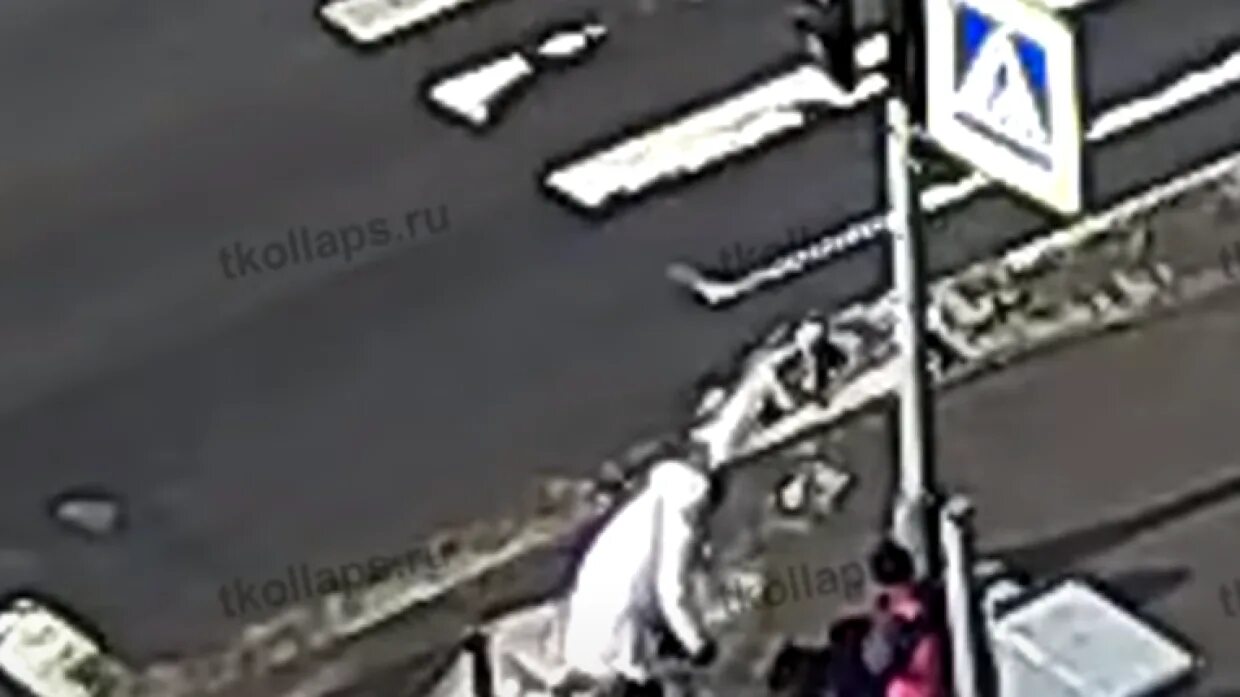 Убило током в воде