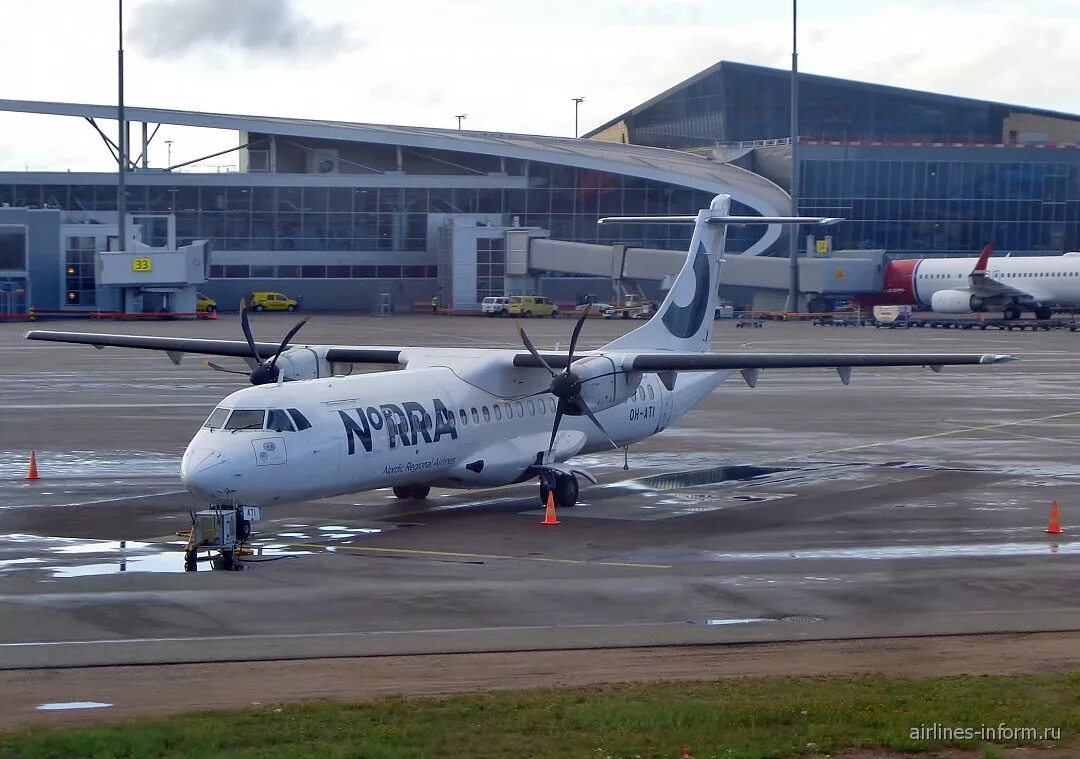 Петрозаводск из самолета. Airbus a321 finnair. Москва хельсинки самолет. Самолет хельсинки. Самолет хельсинки.