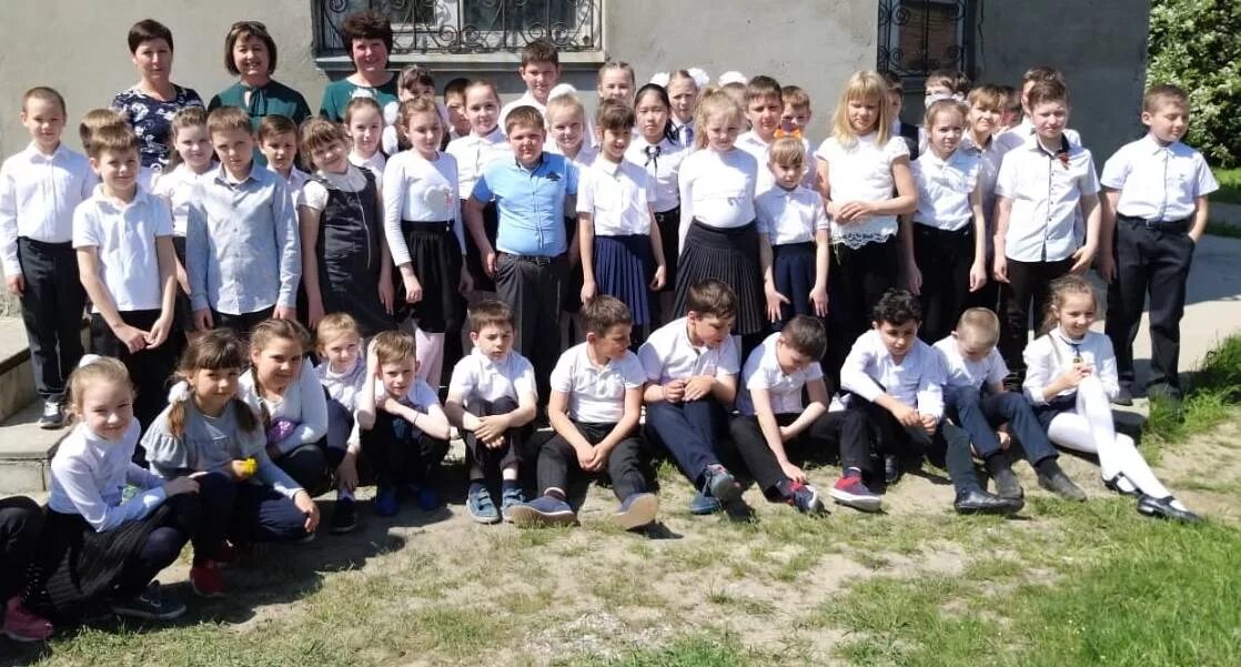 Апрель семикаракорск. Мбу сош 1 семикаракорск. мбоу сош 3 семикаракорск. школа 2 семикаракорск мбоу сош 2. директор школы 1 семикаракорск.