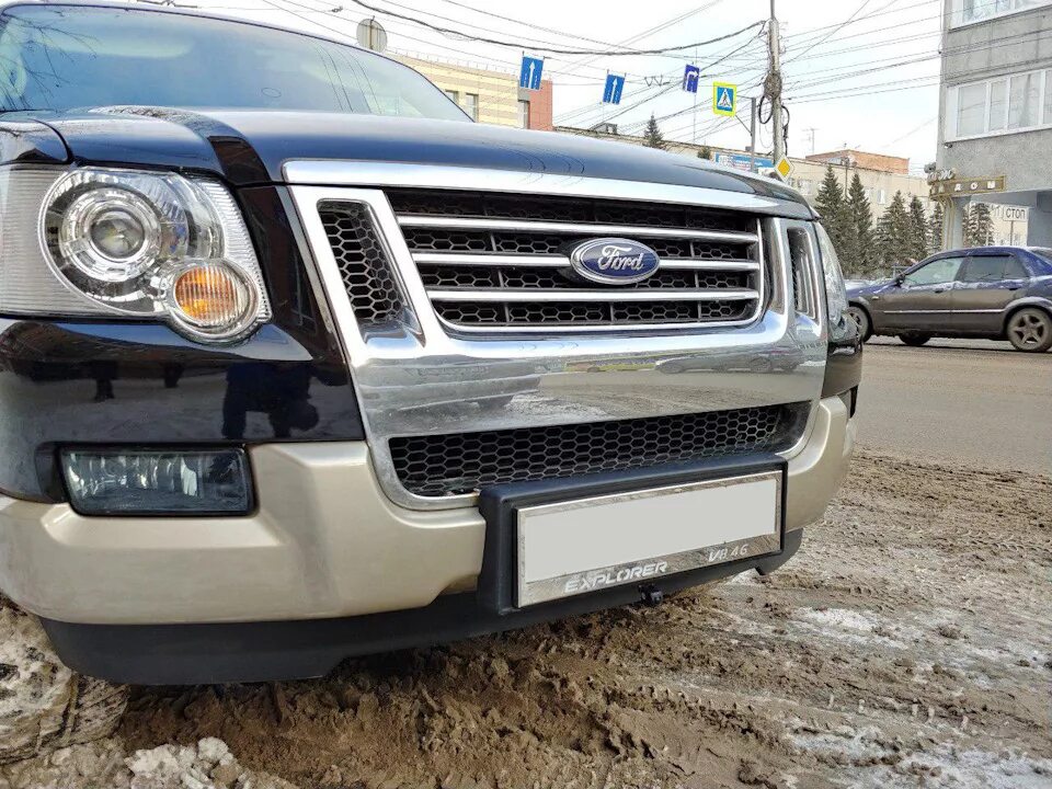 Бампер explorer. Решетка форд эксплорер 4. решетка радиатора ford explorer 4. передняя решетка форд эксплорер 4. ford explorer 2007 решетка радиатора.