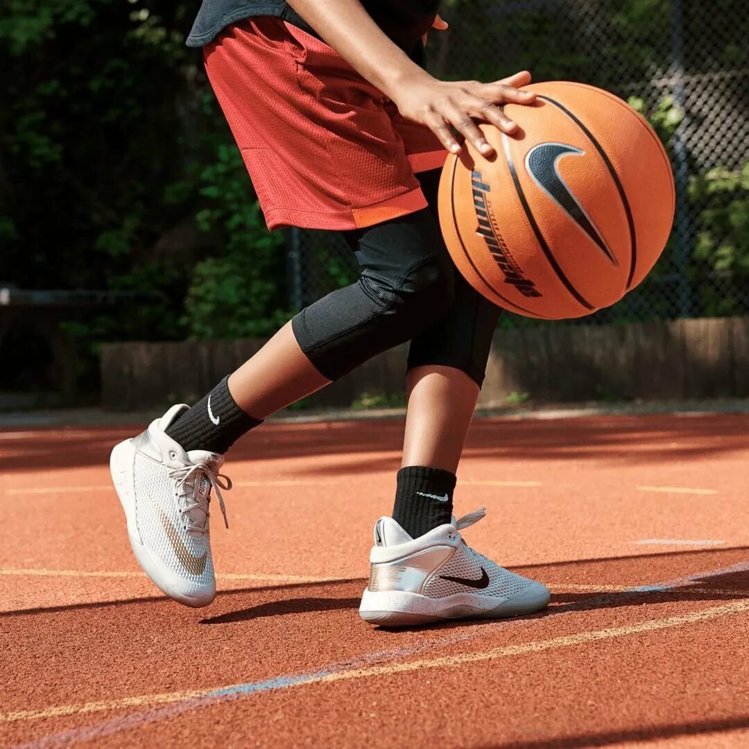 Мое увлечение баскетбол. Увлекается баскетболом. Дети играют в баскетбол. Увлекается баскетболом. Мое хобби баскетбол.