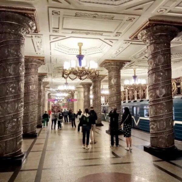 Видео о Японии: центральный шоу-рум Subaru в Токио