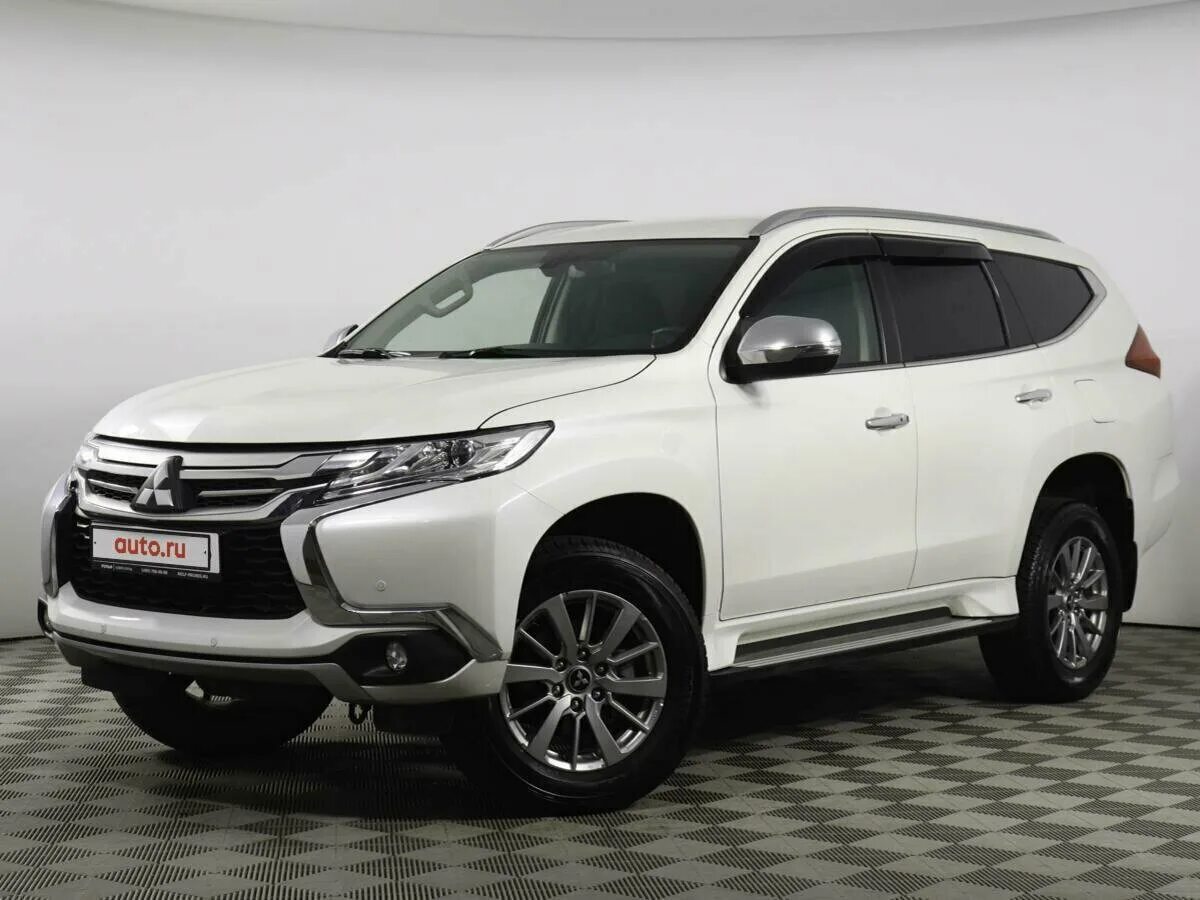 Мицубиси паджеро 2018. Митсубиси Паджеро спорт 2018. Mitsubishi Pajero Sport 2018 белый. Митсубиши Паджеро спорт 2018. Мицубиси Pajero Sport 2018.