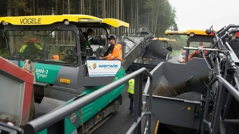 2. 2 3000. 2. асфальтовый загрузчик vogele mt 3000-2 offset. Vogele mt 3000-2 offset.