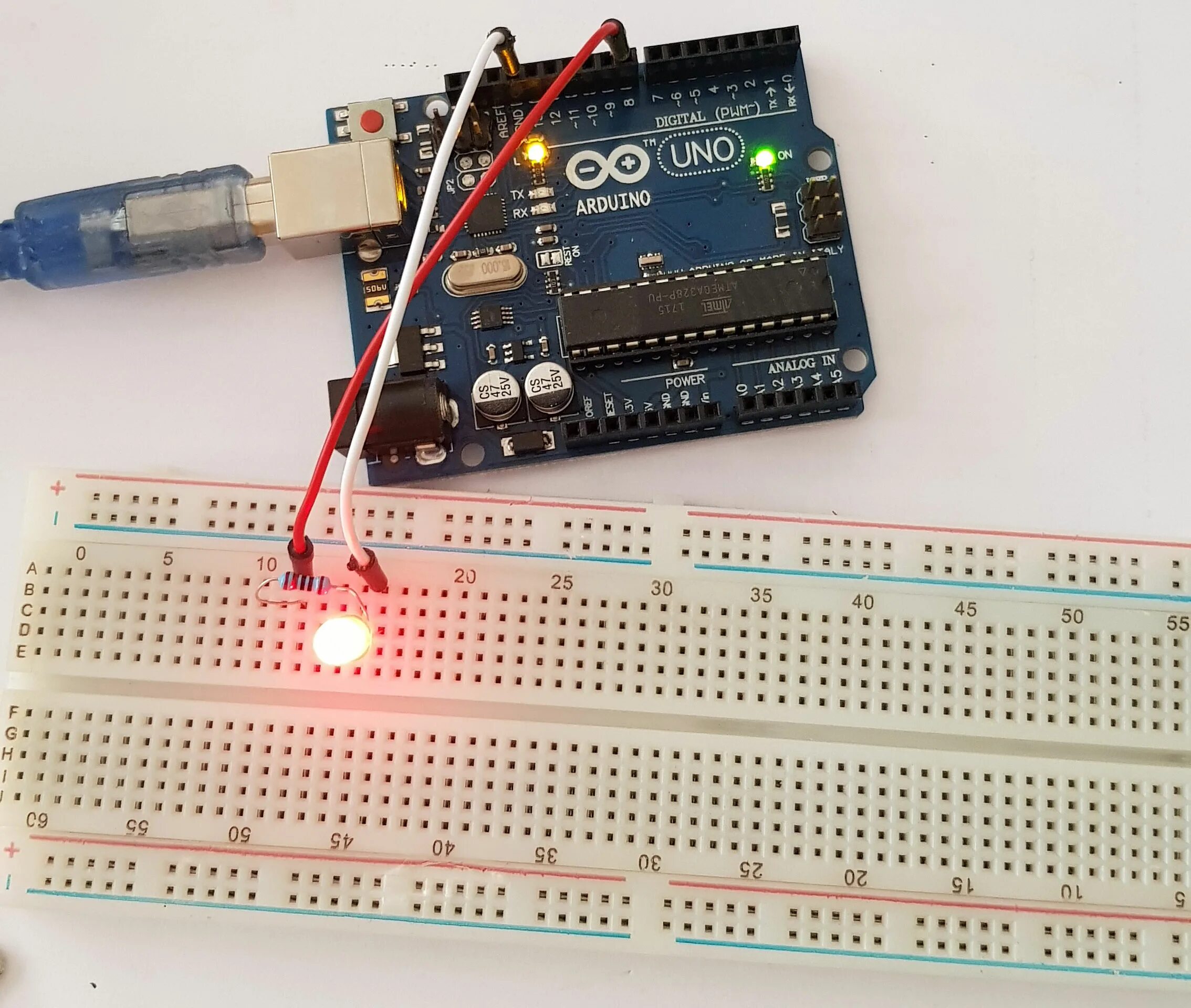 Ардуино диод. Arduino uno светодиод. Ардуино уно светодиод. Arduino Nano 3 led Breadboard. Arduino uno светодиод резистор.