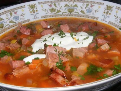 Рецепт простой солянки с колбасой и картошкой