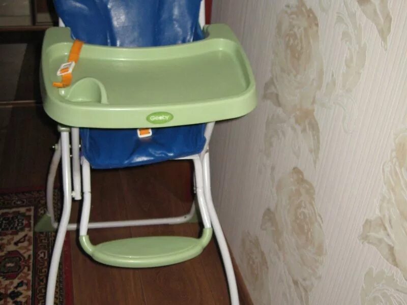 стул хэппи бэби. детский стул чикко полли. компактный стул для кормления для маленькой кухни. стульчик для кормления после 1. стульчик для кормления на маленькую кухню.