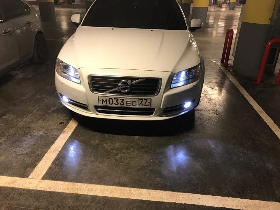 Дхо вольво. ДХО Вольво s80. Volvo s40 ДХО. Вольво s80 дневные ходовые огни. Дневные ходовые огни Volvo s40.