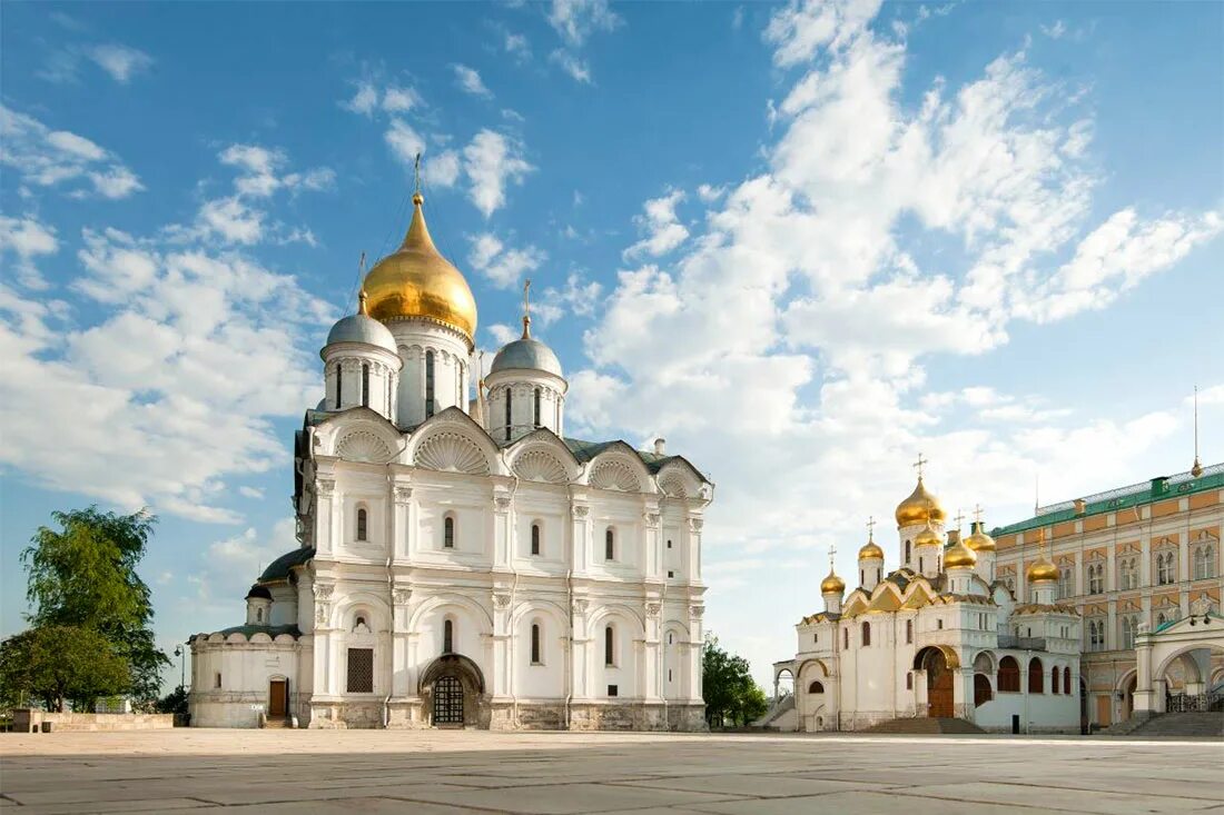 Где соборная площадь. Соборная площадь Московского Кремля.